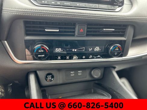 Used 2025 Nissan Rogue SV AWD/4WD image 16