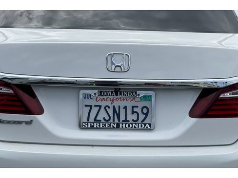 Used 2017 Honda Accord EX image 15