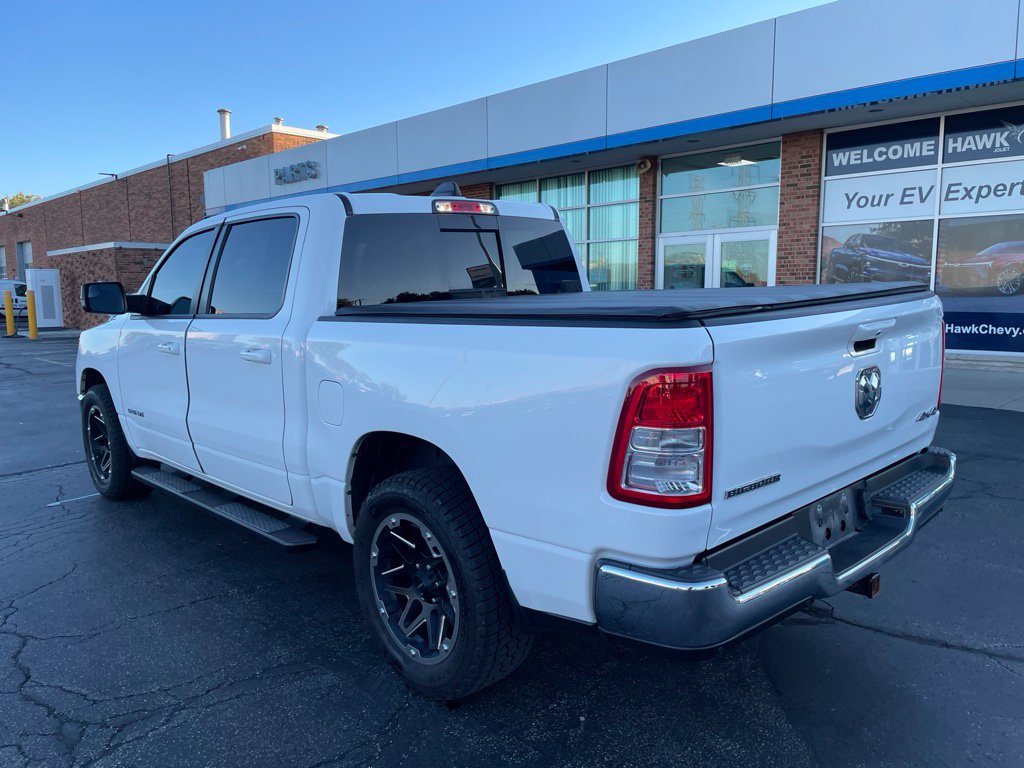 Used 2022 RAM 1500 Big Horn AWD/4WD image 3