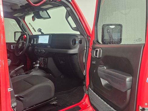 Used 2024 Jeep Wrangler Unlimited Rubicon 4xe w/ Convenience Group image 12