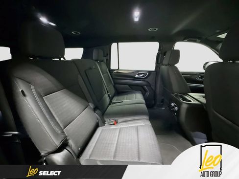 Used 2024 GMC Yukon XL SLE AWD/4WD image 27