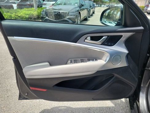 Certified 2023 Genesis G70 2.0T w/ Sport Prestige Package RWD image 10