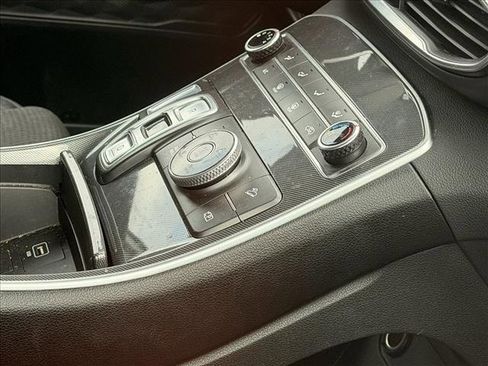 Certified 2021 Hyundai Santa Fe SE image 16