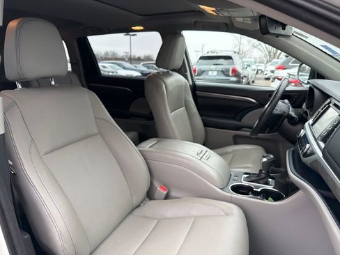 Used 2018 Toyota Highlander Limited image 28