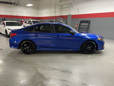 Used 2024 Honda Civic Sport image 11