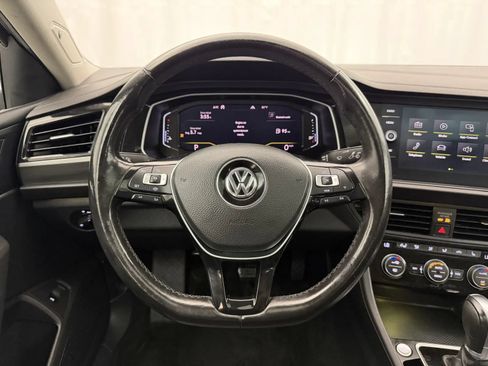 Used 2019 Volkswagen Jetta SEL FWD image 11