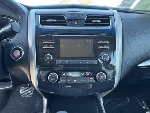 Used 2014 Nissan Altima 2.5 SV w/ Convenience Package image 27