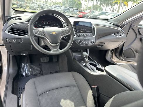 Used 2024 Chevrolet Malibu LT FWD image 35