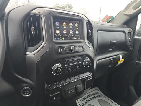 Used 2024 Chevrolet Silverado 3500 W/T image 23