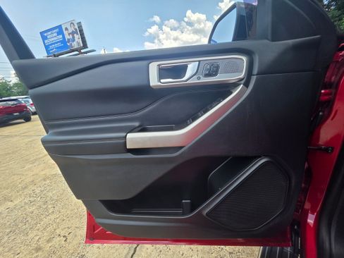 Used 2020 Ford Explorer Limited RWD image 21