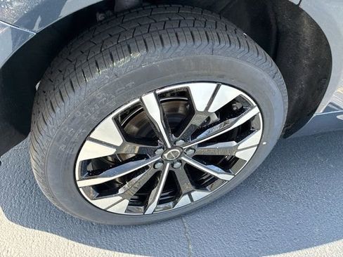 New 2026 Volvo XC60 B5 Plus w/ Protection Package Premier image 16