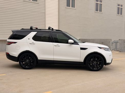 Used 2019 Land Rover Discovery HSE Luxury AWD/4WD image 2
