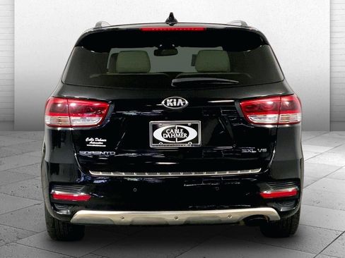 Used 2016 Kia Sorento SX w/ SXL Technology Package AWD/4WD image 3