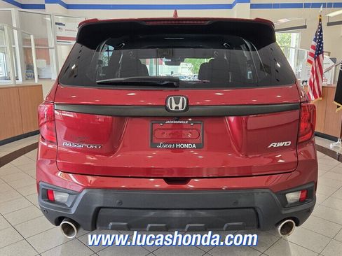 Used 2023 Honda Passport EX-L image 5