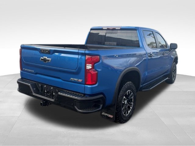 Used 2022 Chevrolet Silverado 1500 ZR2 w/ Technology Package AWD/4WD image 3