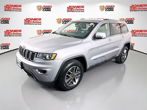 Used 2021 Jeep Grand Cherokee Limited AWD/4WD image 15