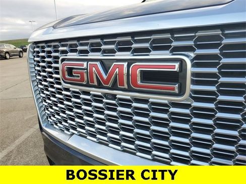 Certified 2021 GMC Yukon Denali w/ Denali Ultimate Package image 32
