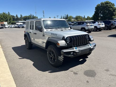 Used 2023 Jeep Wrangler Unlimited AWD/4WD image 7