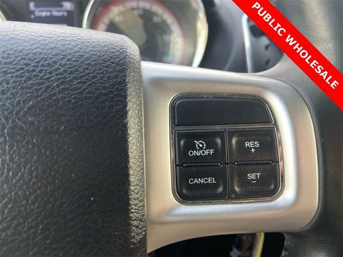 Used 2012 Dodge Grand Caravan R/T image 20