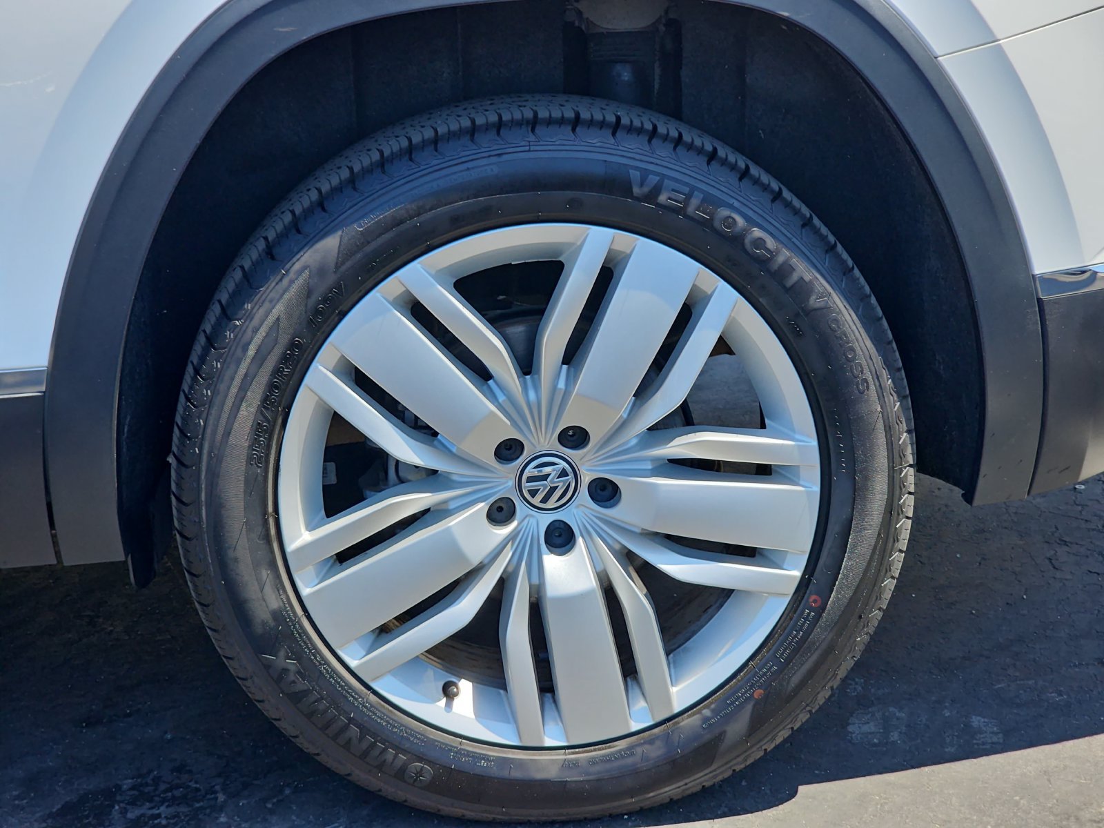 Used 2020 Volkswagen Atlas SEL FWD image 37