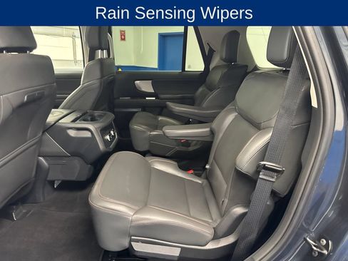 Used 2025 Ford Expedition Active AWD/4WD image 29