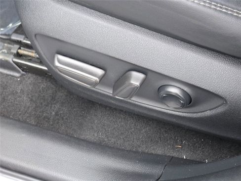 Used 2021 Toyota RAV4 XLE Premium FWD image 27