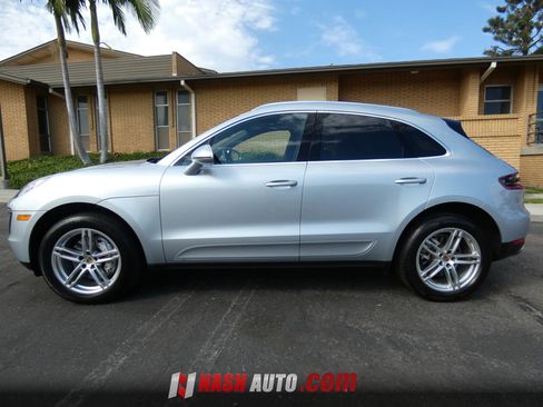 Used 2017 Porsche Macan S AWD/4WD image 14