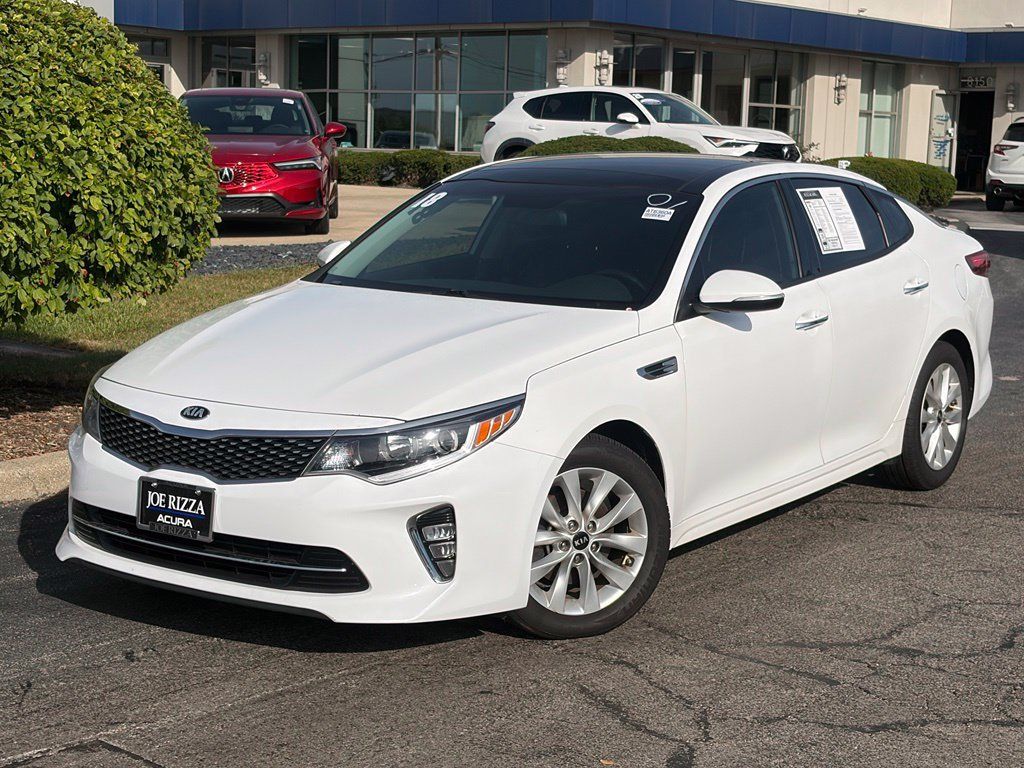 Used 2018 Kia Optima S w/ Panoramic Sunroof Package FWD image 2