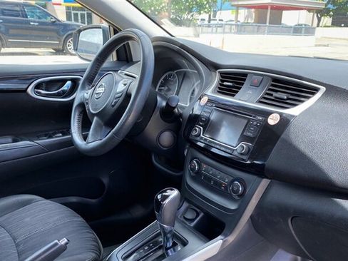 Used 2016 Nissan Sentra SV FWD image 9