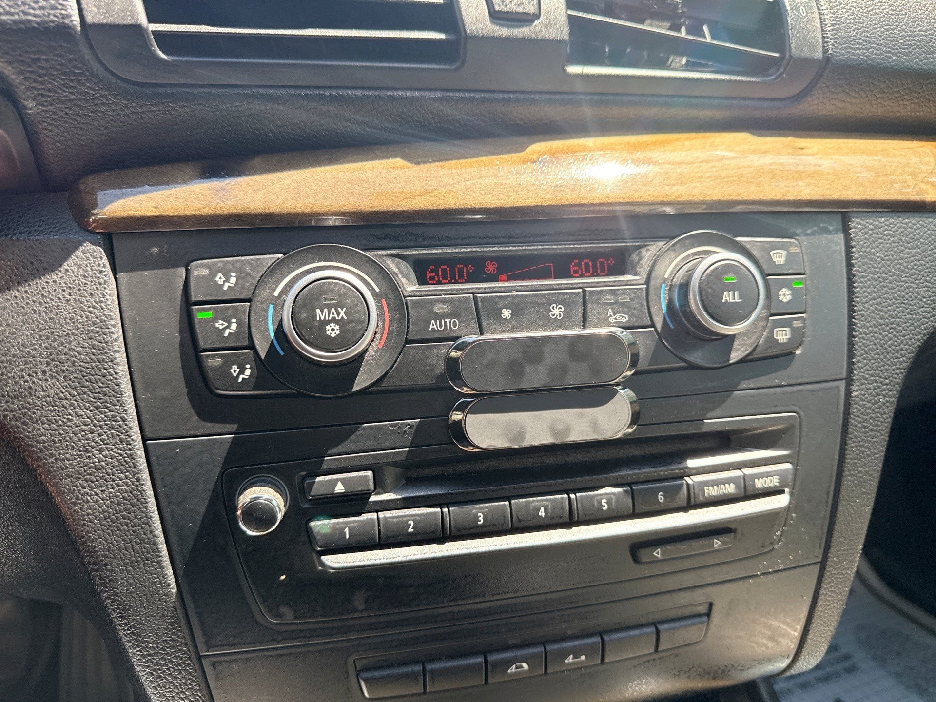 Used 2012 BMW 135i Convertible RWD image 16