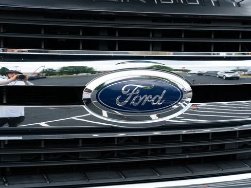 Used 2019 Ford F250 XLT AWD/4WD image 6