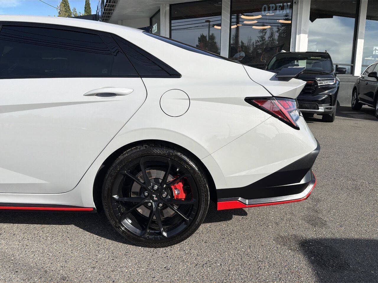 Used 2025 Hyundai Elantra N FWD image 4