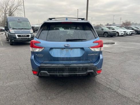 Used 2020 Subaru Forester Premium image 5