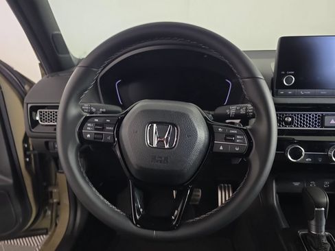 Used 2025 Honda Civic Sport image 13