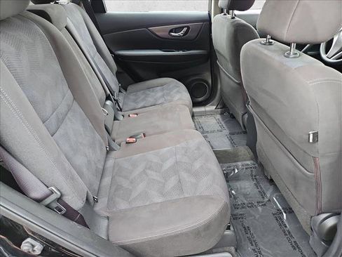 Used 2015 Nissan Rogue S image 25