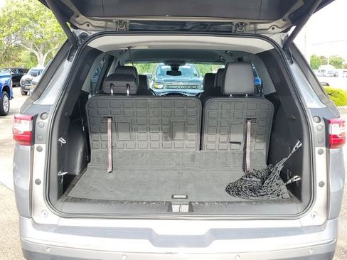 Used 2019 Chevrolet Traverse Premier FWD image 6