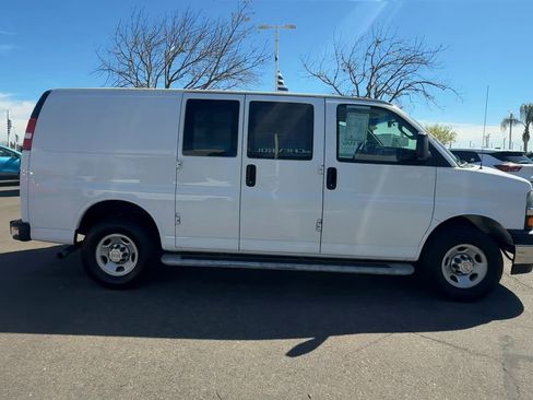 Used 2024 Chevrolet Express 2500 w/ Driver Convenience Package image 8