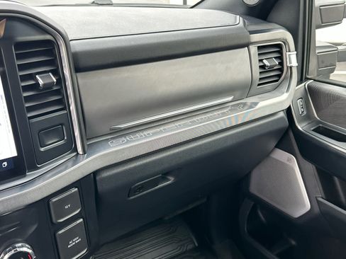 Certified 2025 Ford F350 Platinum w/ FX4 Off-Road Package image 40