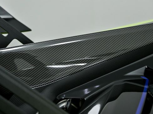 Used 2022 Lamborghini Huracan STO image 16