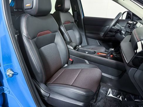 Certified 2025 Nissan Kicks SR w/ SR Premium Package AWD/4WD image 16