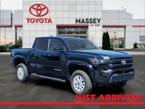 Used 2025 Toyota Tacoma SR5 w/ SR5 Upgrade Package RWD image 1