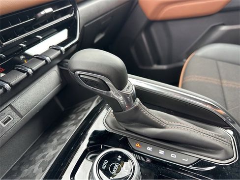 New 2025 GMC Canyon AT4 image 19