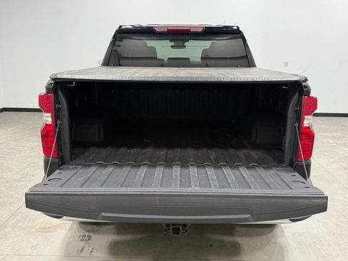 Used 2022 Chevrolet Silverado 1500 LT image 12