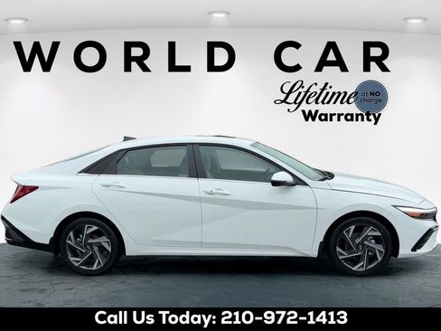 New 2026 Hyundai Elantra Limited FWD image 8
