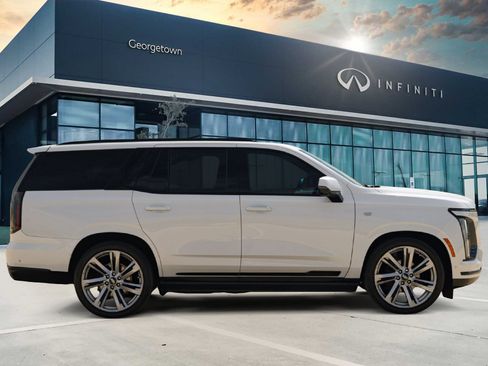 Used 2025 Cadillac Escalade Sport w/ Touring Package AWD/4WD image 4