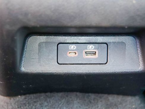 Used 2025 Nissan Altima 2.5 SV FWD image 18