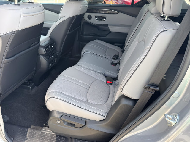 Used 2023 Honda Pilot Elite image 17