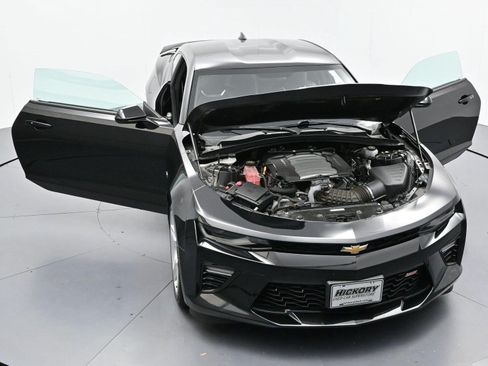 Used 2018 Chevrolet Camaro SS RWD image 46