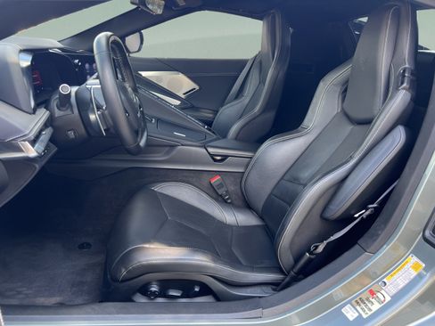 Used 2022 Chevrolet Corvette Stingray Preferred Conv w/ Z51 Performance Package RWD image 10