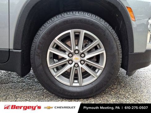 Certified 2023 Chevrolet Traverse LT w/ LPO, Floor Liner Package FWD image 10